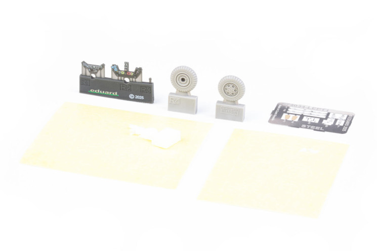 674043 Панель приладів Fw 190A-3 LooKplus 1/72