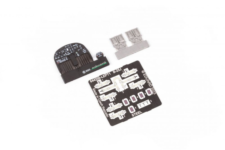 644206 B-25J Look 1/48